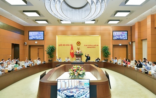 Năm 2024, Ủy ban Thường vụ Quốc hội sẽ xem xét cơ chế đặc thù phát triển TP Đà Nẵng, Nghệ An 
